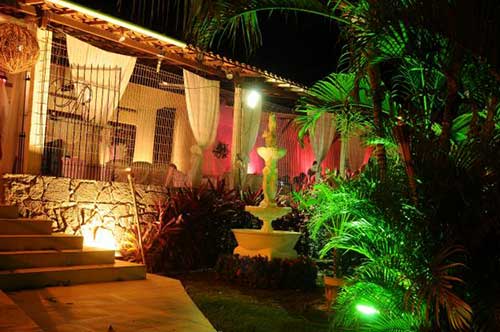 Jogos de Luzes para Casamento na jardim externo