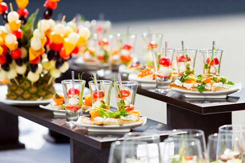 Coquetel de Casamento: Como Organizar e O Que Servir
