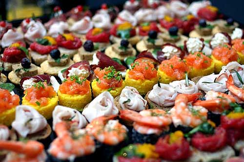 Coquetel de Casamento: Como Organizar e O Que Servir