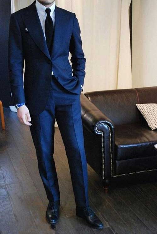 terno azul marinho gravata preta