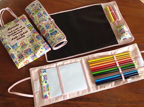 em cores